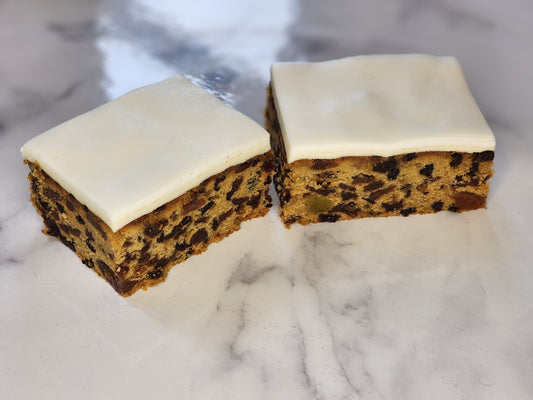 Nana Birds Christmas Cake